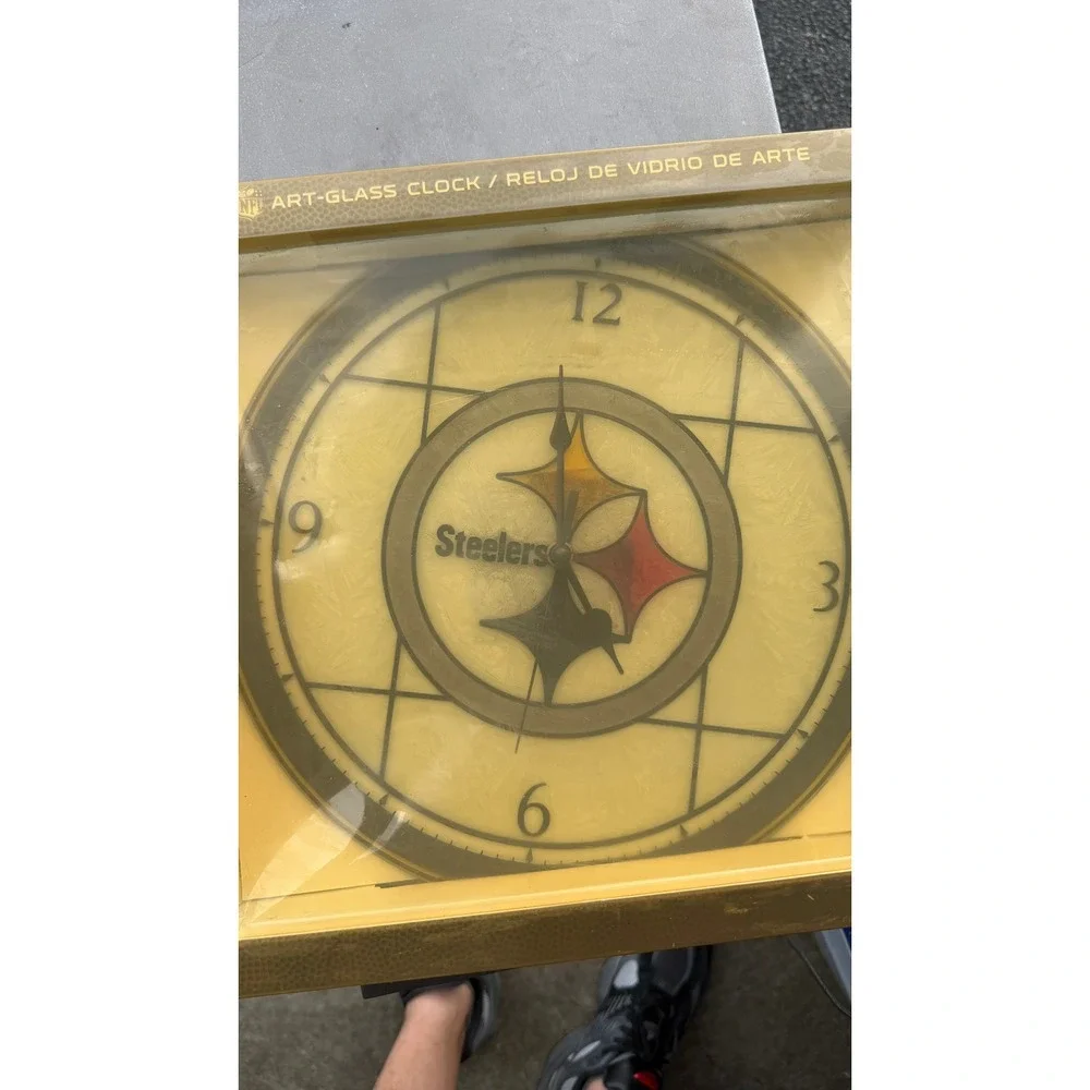 Pittsburgh Steelers Art-Glass Wall Clock NFL-PST-274 The Memory Company New Box